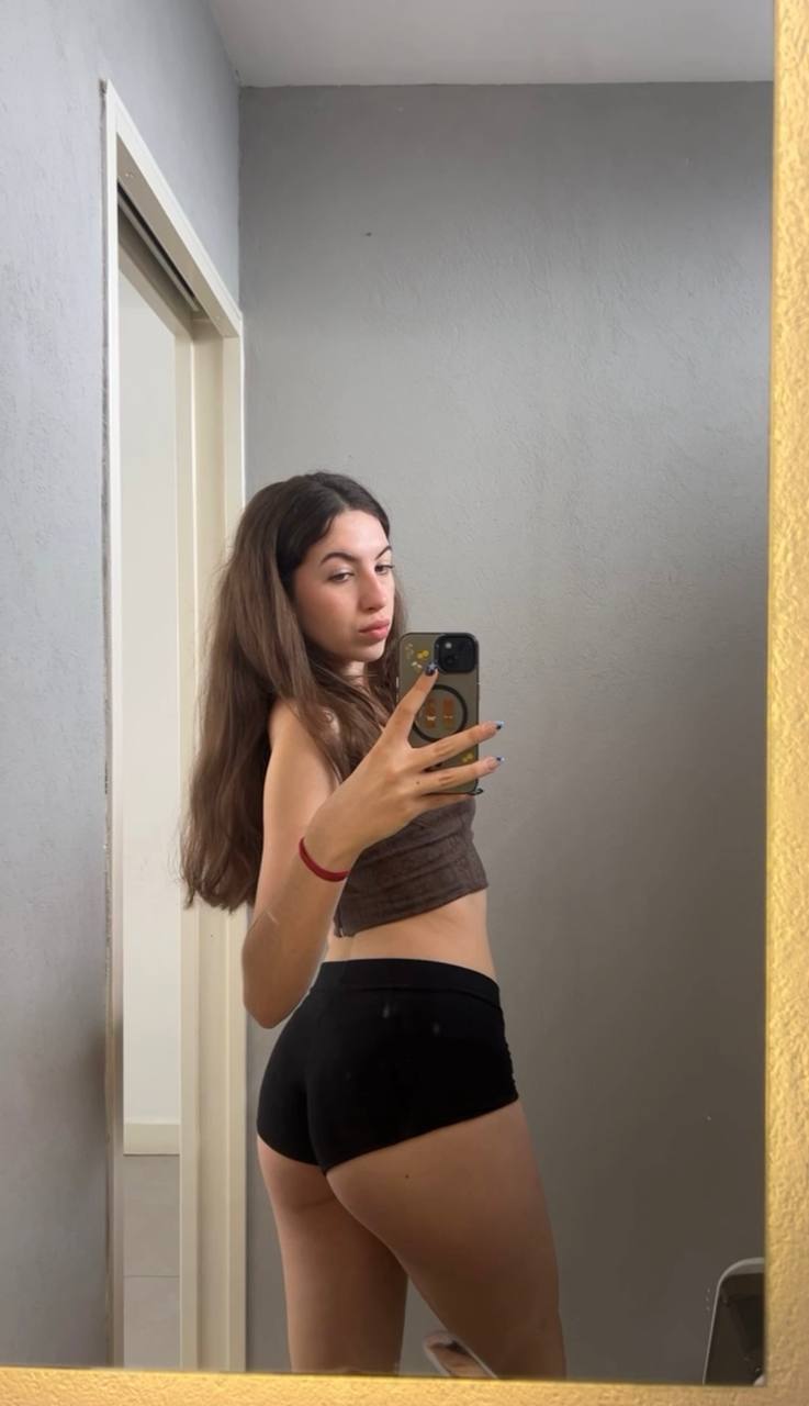 Amber in her underwear in Reykjavik