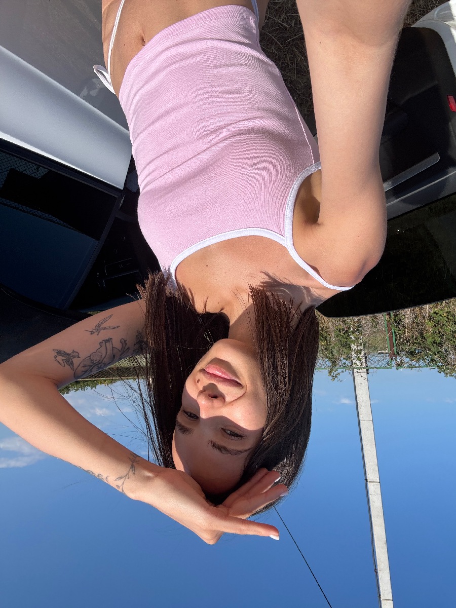 Sexy model Tina in Reykjavik